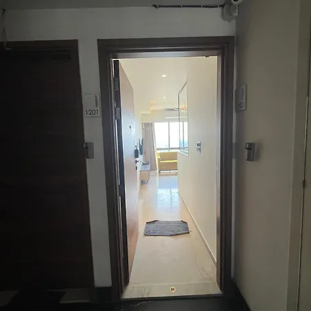 Ov Premium Studios Bkc - Kurla Mumbai Exterior photo
