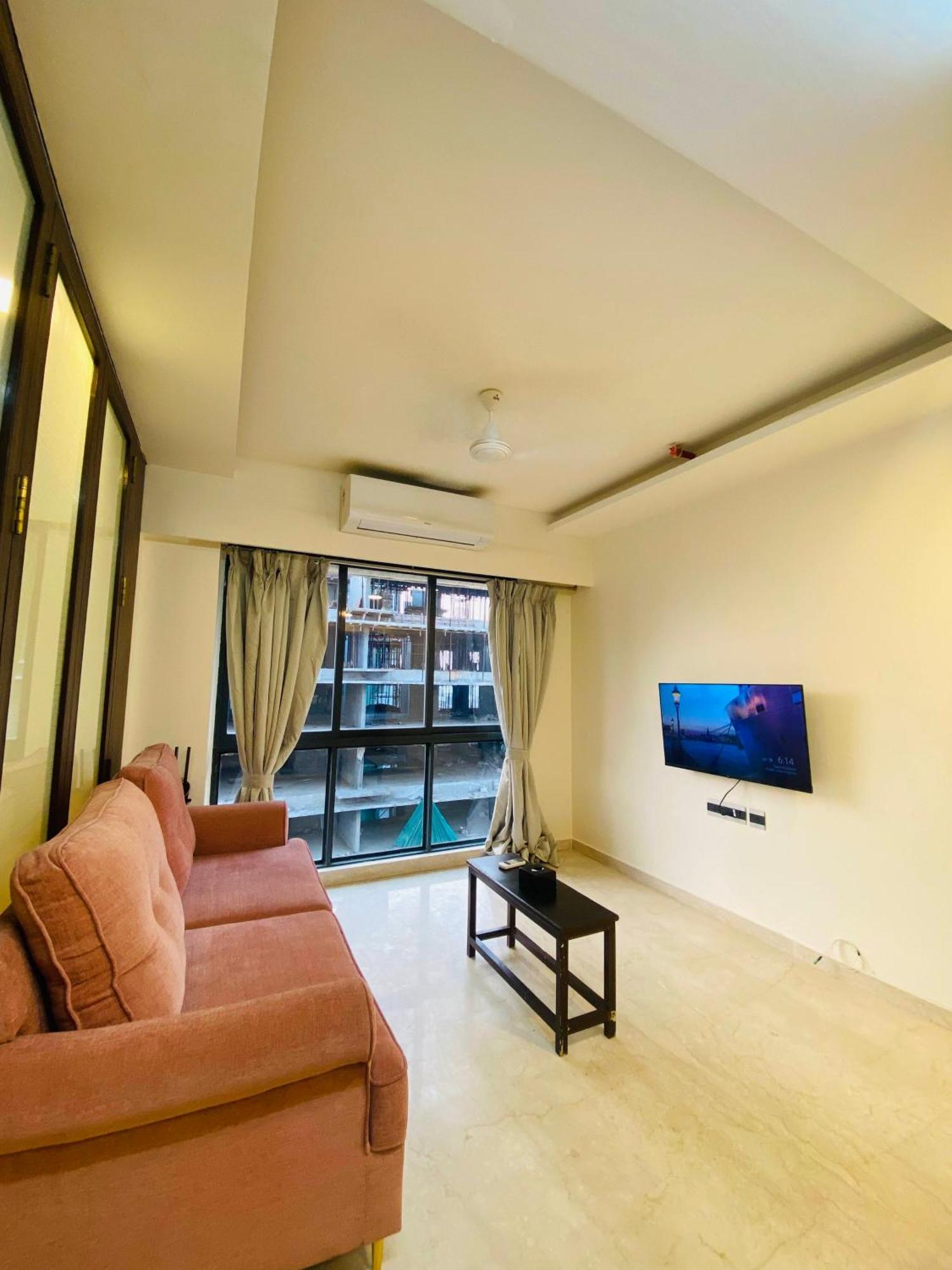Ov Premium Bkc - Kurla Apartment