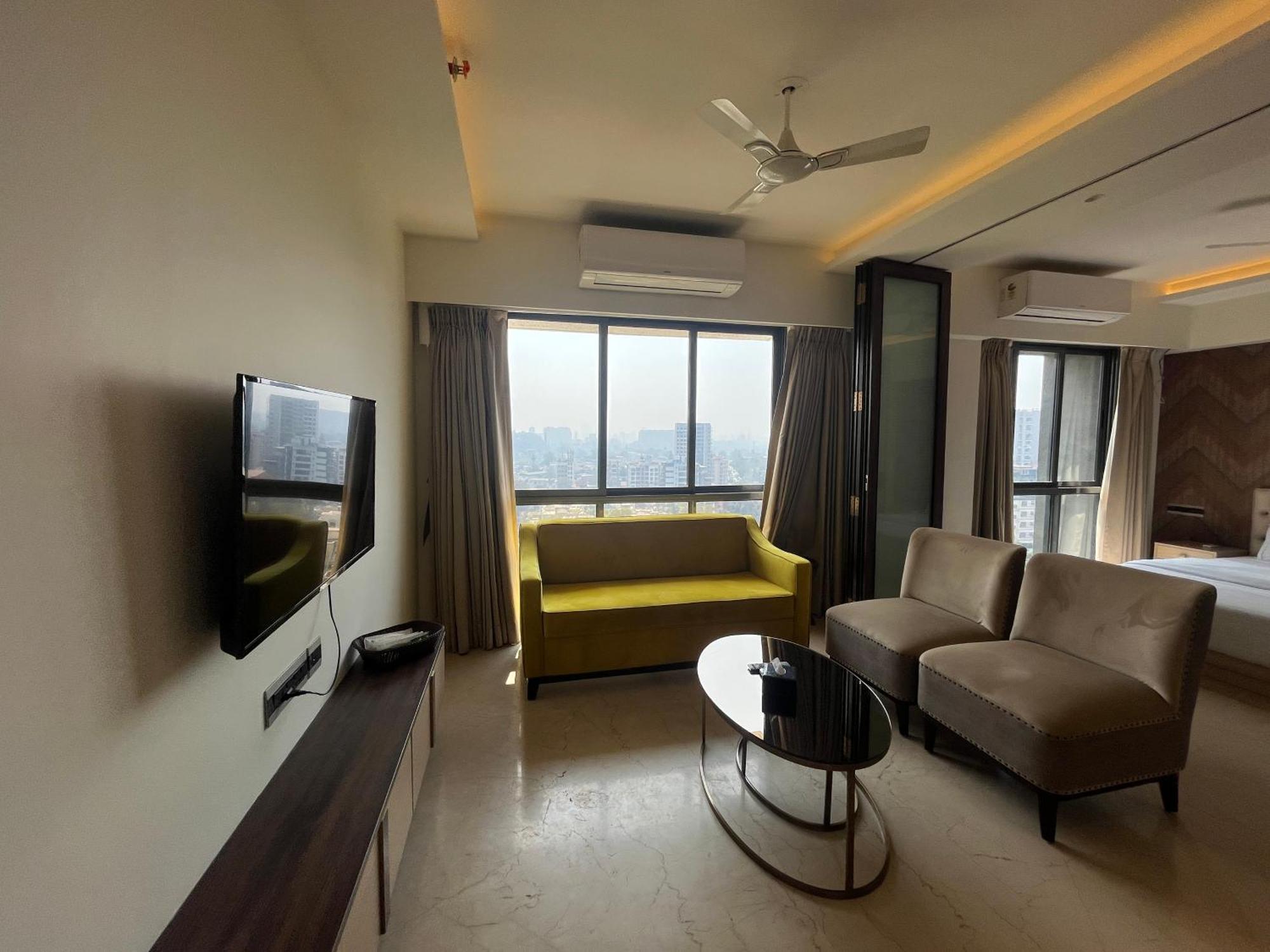 Ov Premium Bkc - Kurla Apartment Mumbai