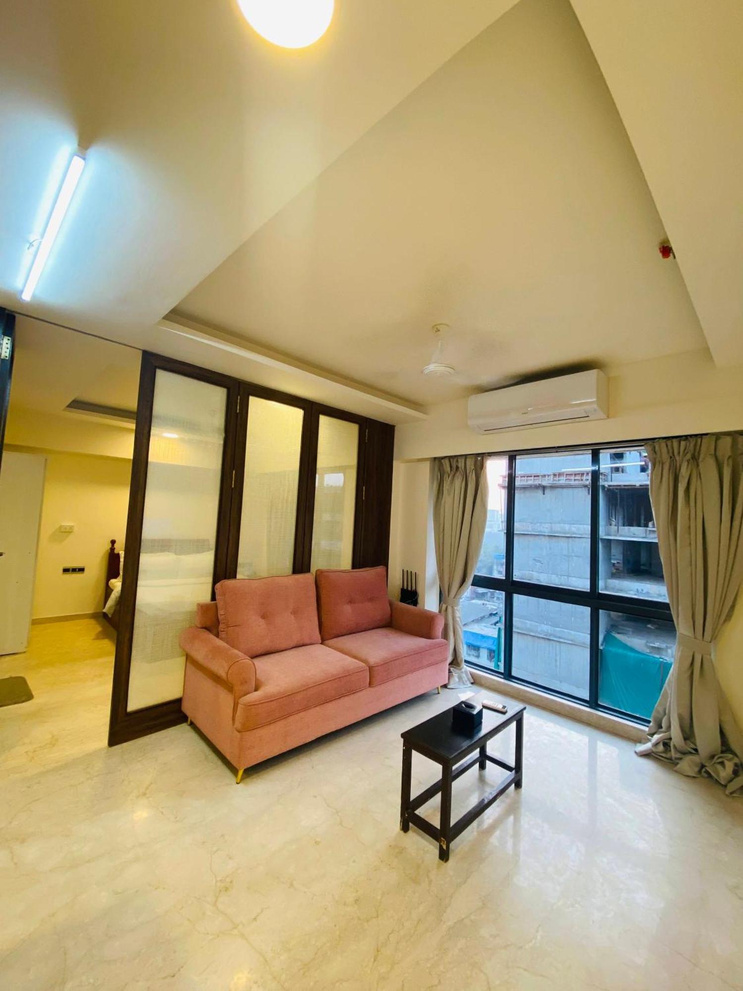 Ov Premium Bkc - Kurla Apartment Mumbai