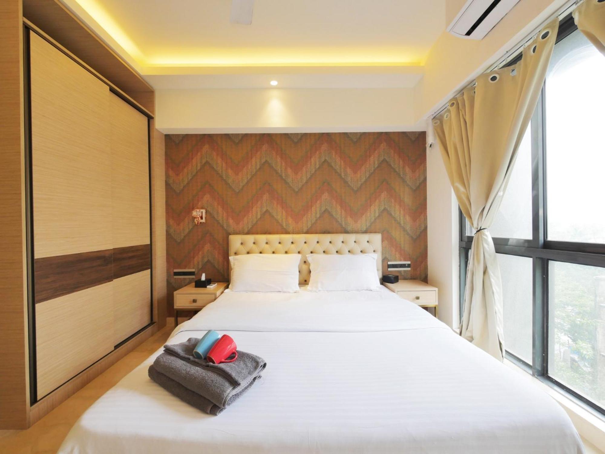 Ov Premium Bkc - Kurla Apartment