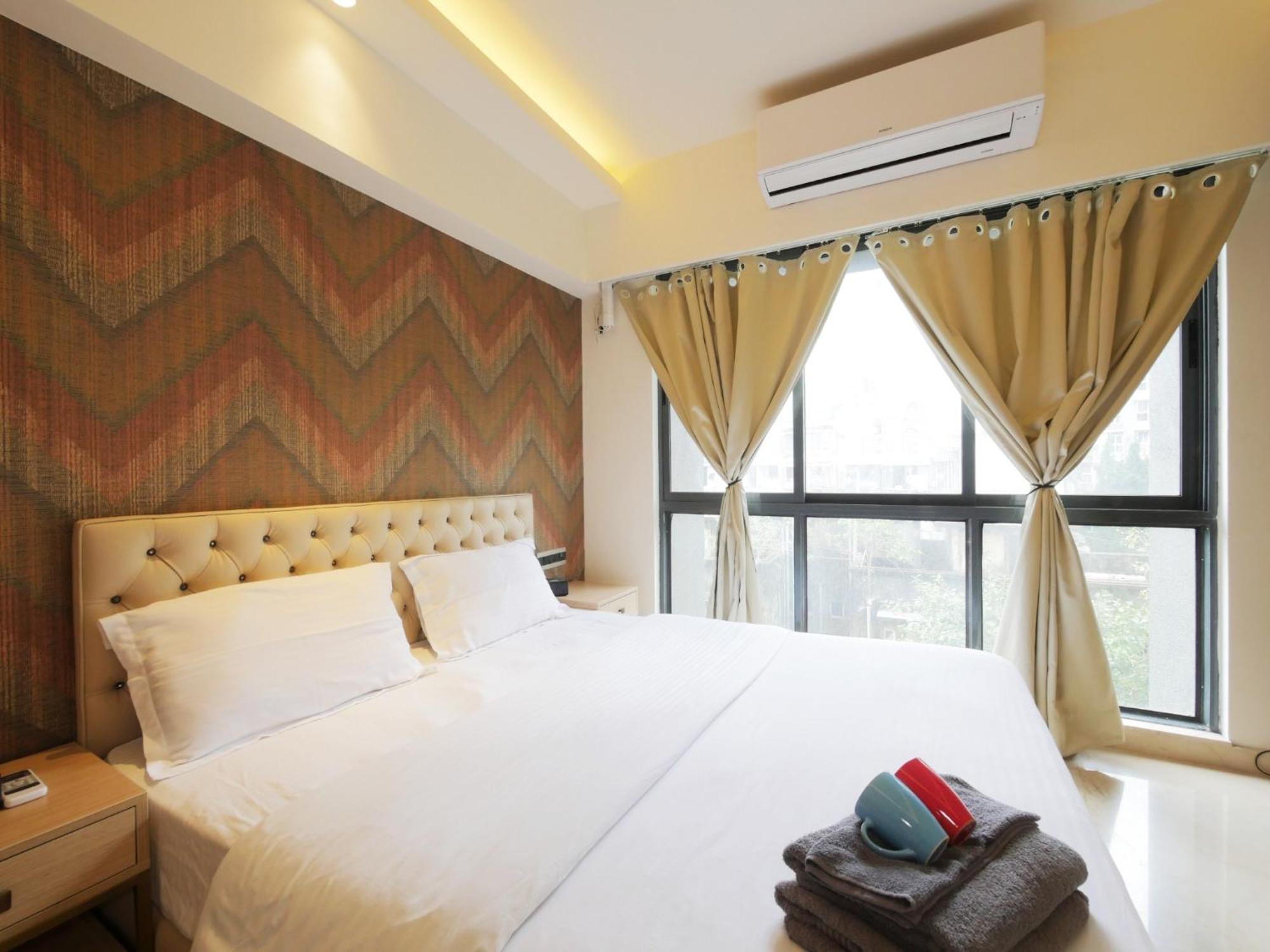 Ov Premium Bkc - Kurla * Mumbai